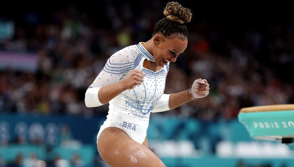 Rebeca Andrade vence medalha de prata no salto em Paris 2024 (Crédito da foto: Julian Finney/Getty Images)