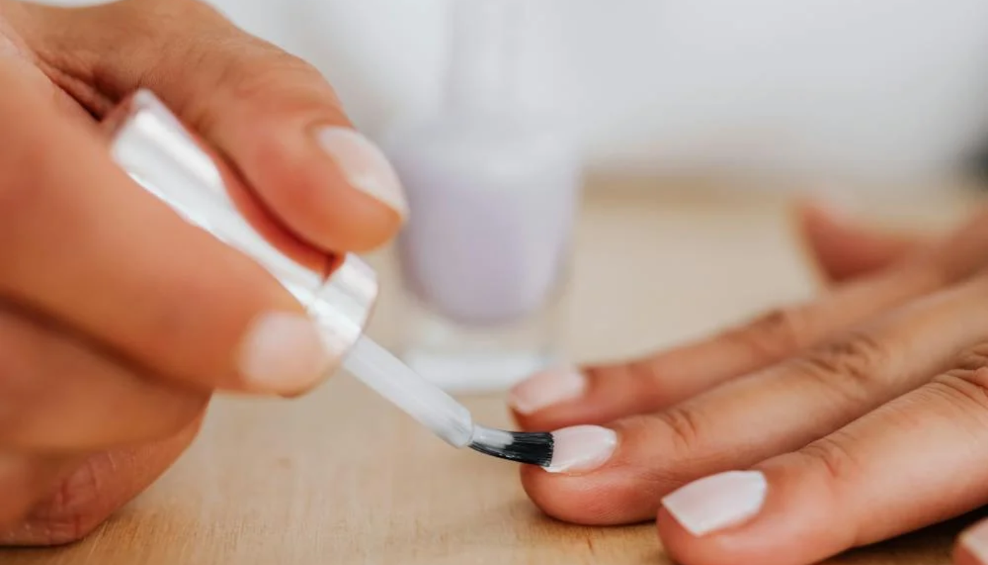 Como fazer as unhas durarem mais: 8 dicas