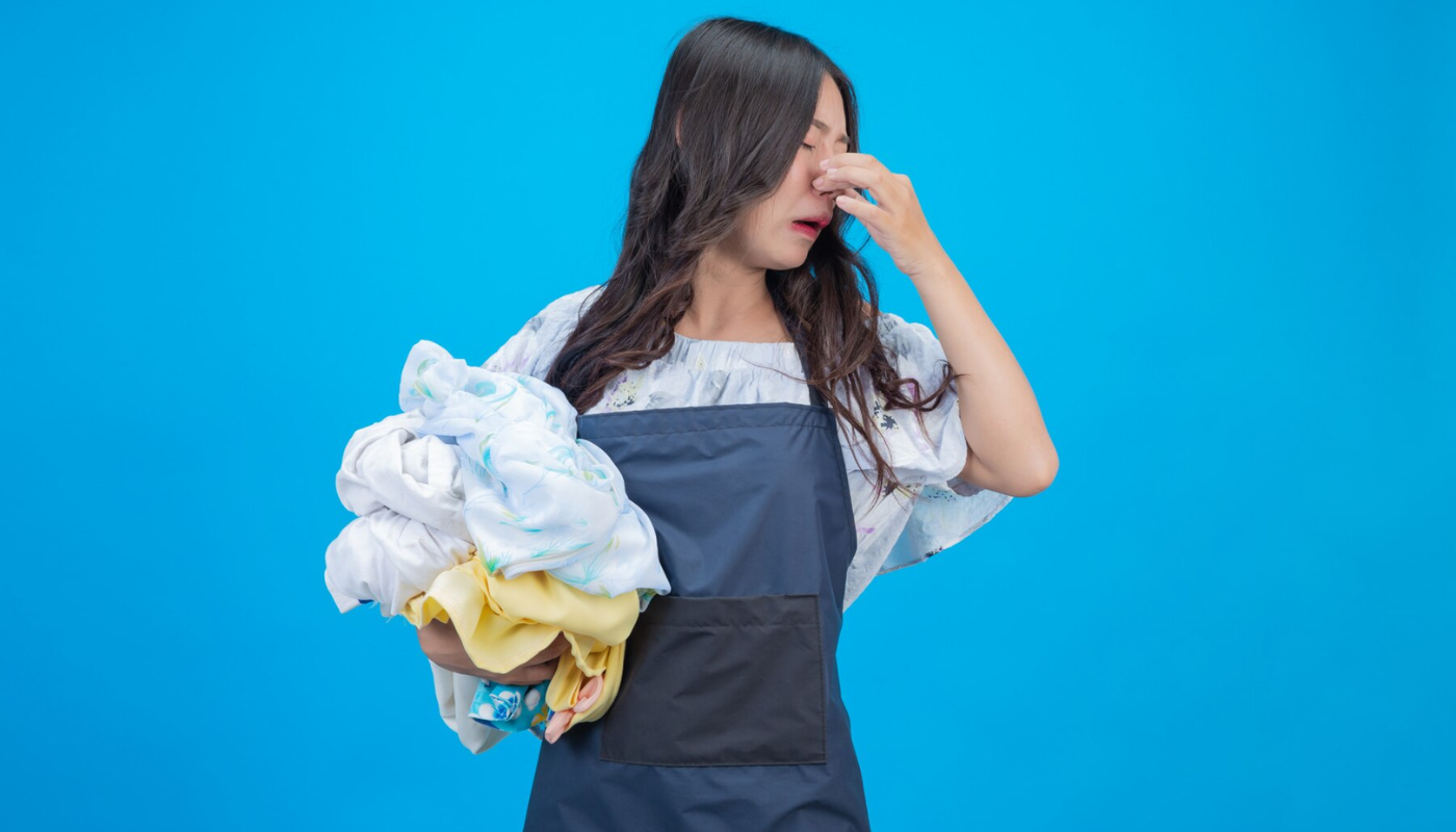 Tirar cheiro da roupa. (Crédito: jcomp/freepik)