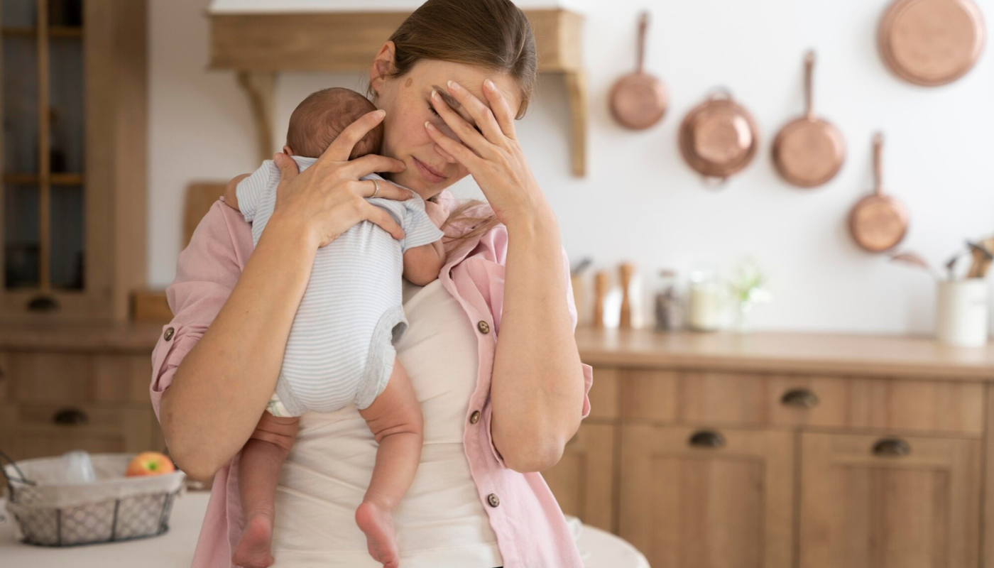 Mãe e bebê. (Crédito: Drazen Zigic/freepik)