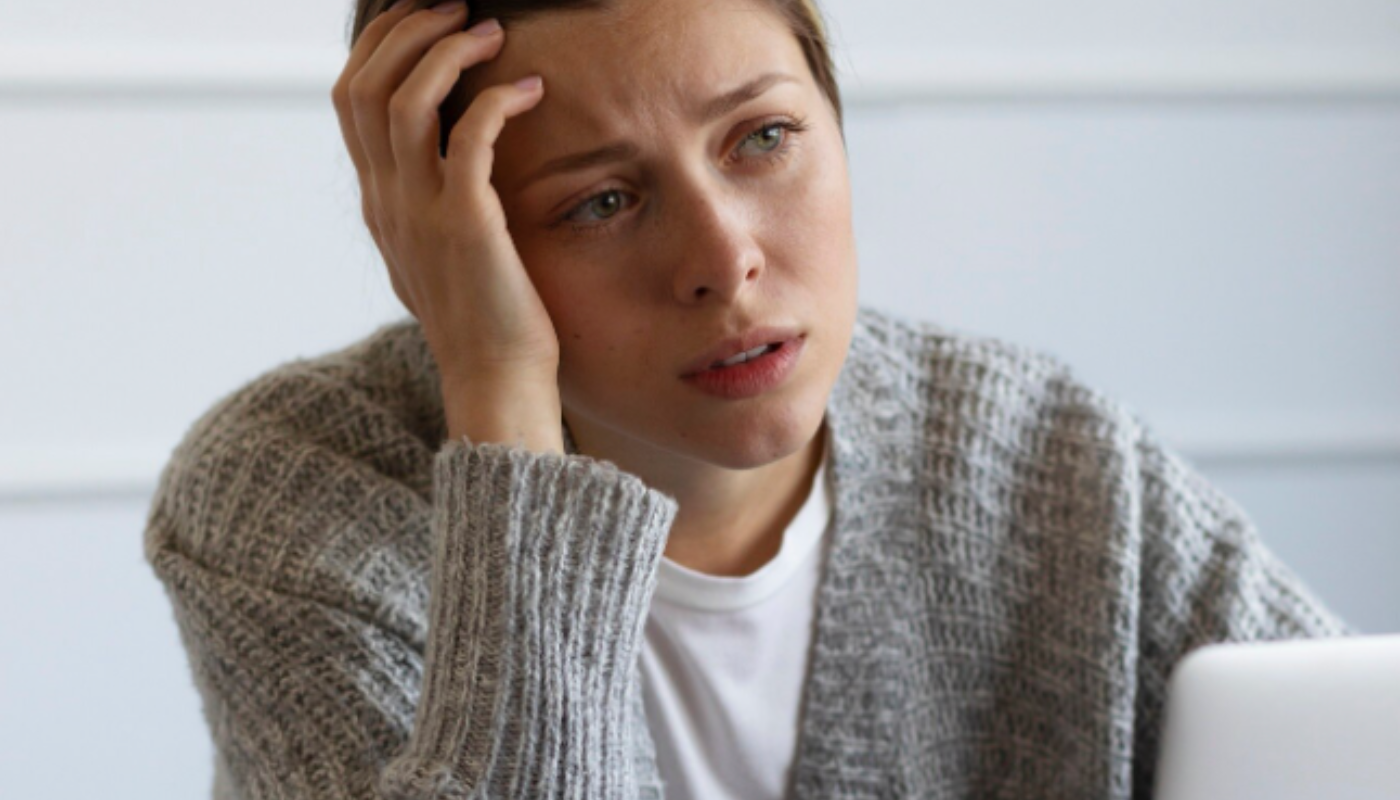 Sintomas do desequilíbrio hormonal podem se confundir com os de depressão