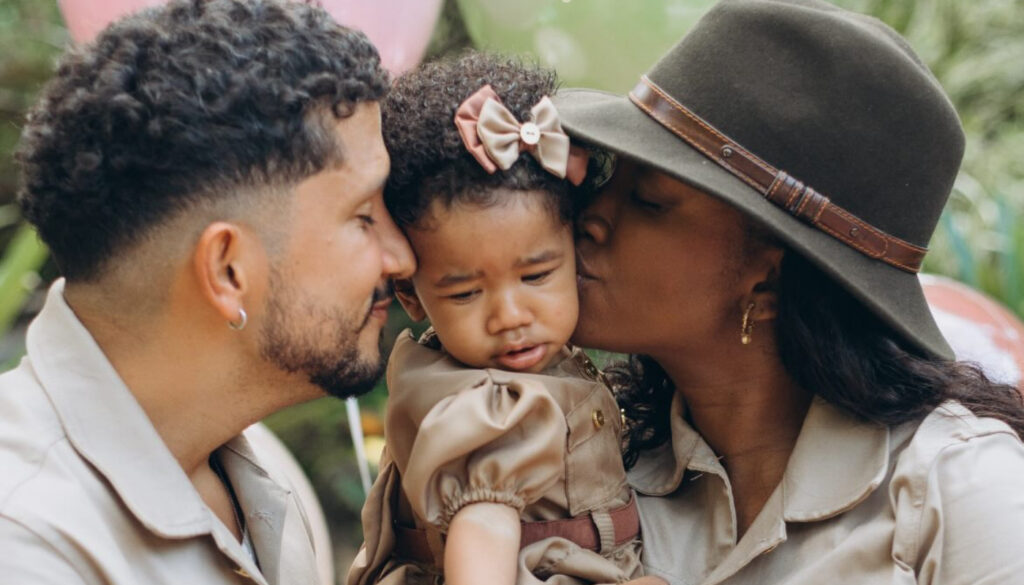 Iza e Yuri Lima se reúnem no Safari da Nala: festa foi releitura dos anos 90 