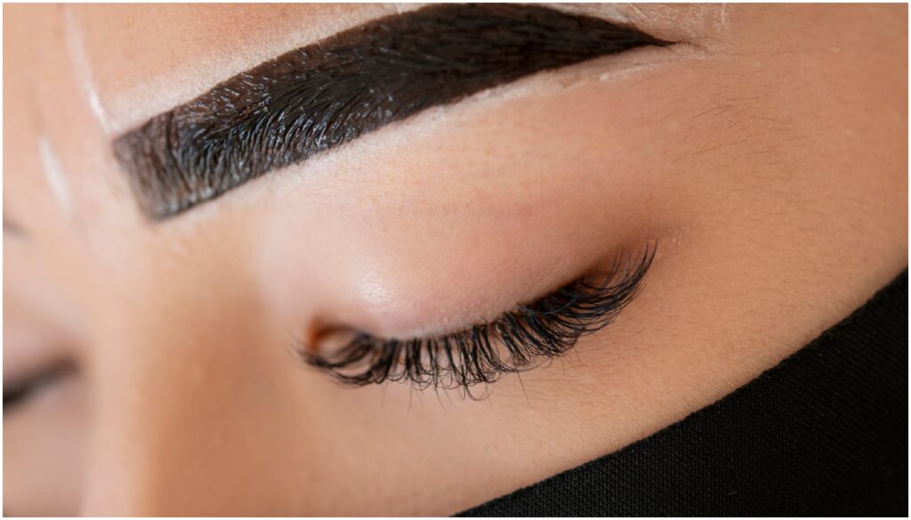 alongamento de cílios