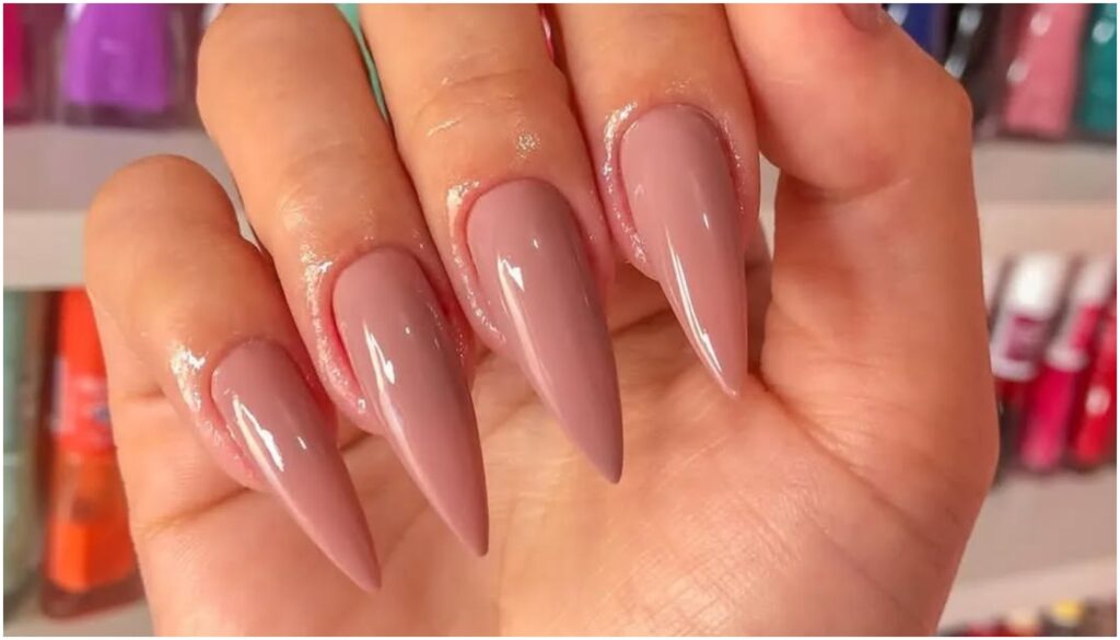 unhas stiletto