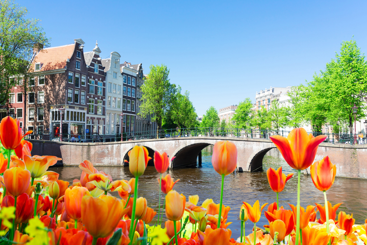 Amsterdã tem passeios para todos os gostos