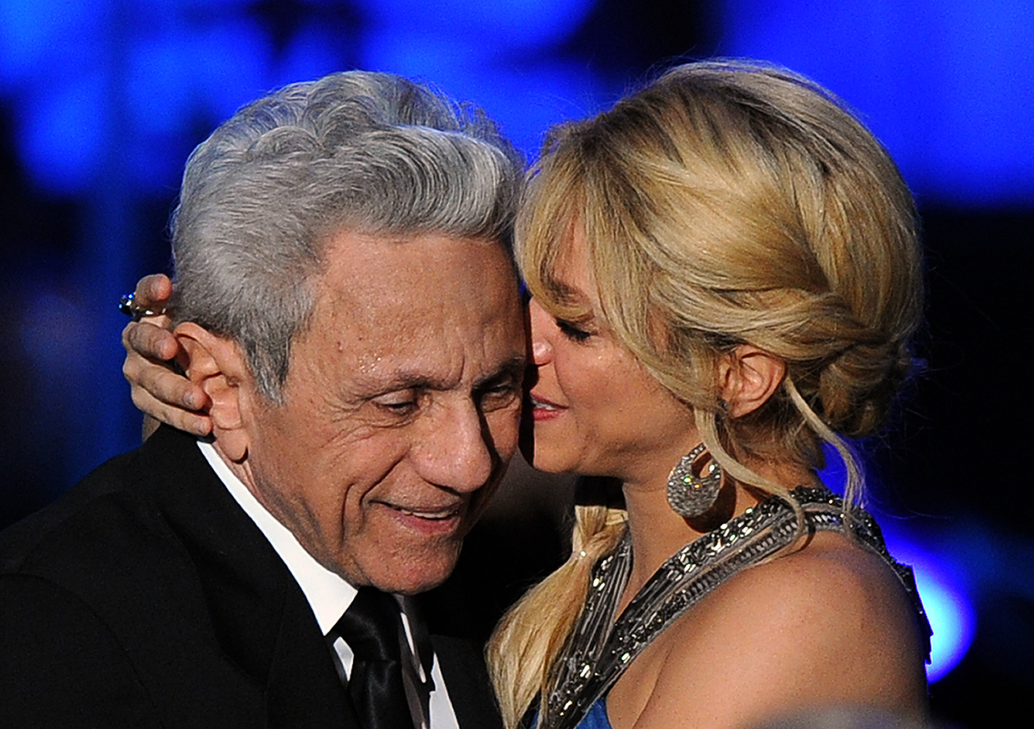 Shakira é muito próxima do pai, William Mebarak