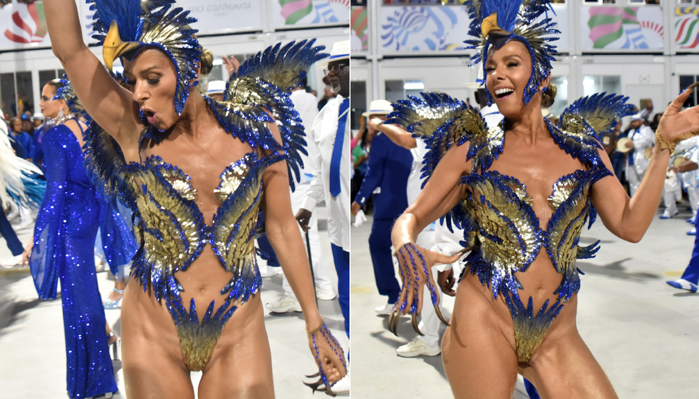 Adriane Galisteu na avenida durante o desfile da Portela, no Rio de Janeiro