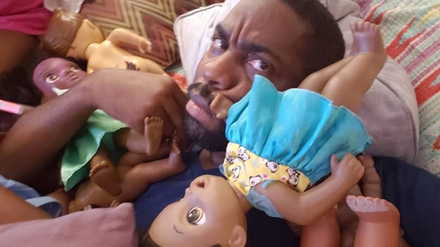 Brinquedos da filha de Lázaro e Tais chamam atenção e geram reações: “Que boneca é essa?”