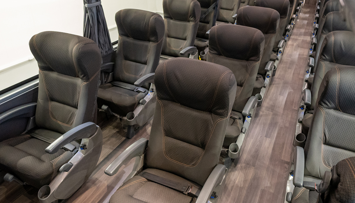 Viação lança ônibus com 3 fileiras, desinfecção do ar e mais tecnologias esterilizantes