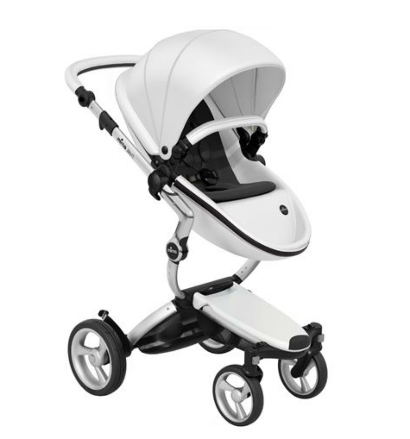 Carrinho do filho de Alok custa mais que uma moto e é considerado a “Ferrari dos bebês”