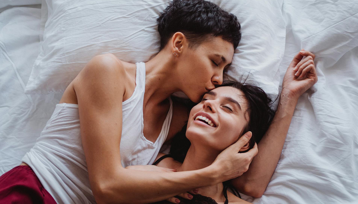 Casal carinhoso e apaixonado