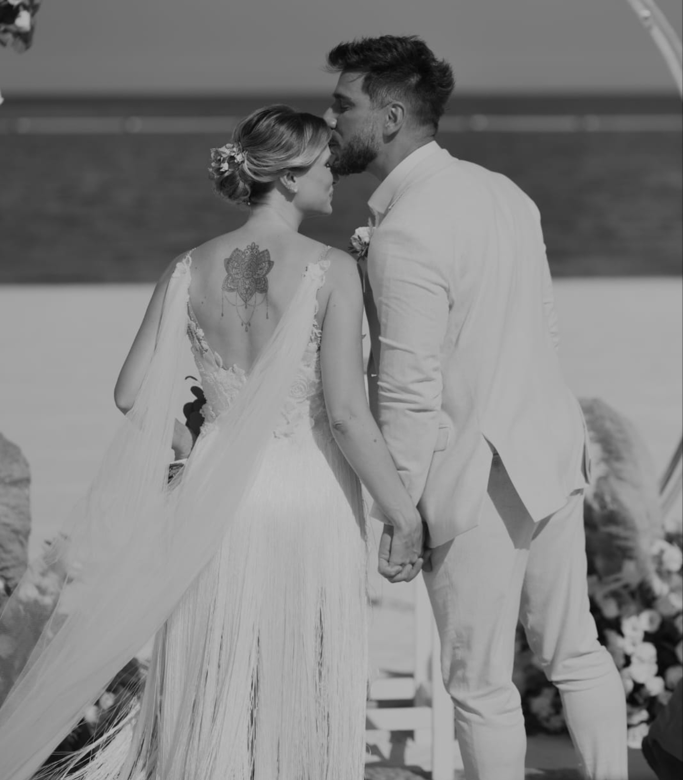 Julio Rocha e Karoline Kleine se casam em Cancún