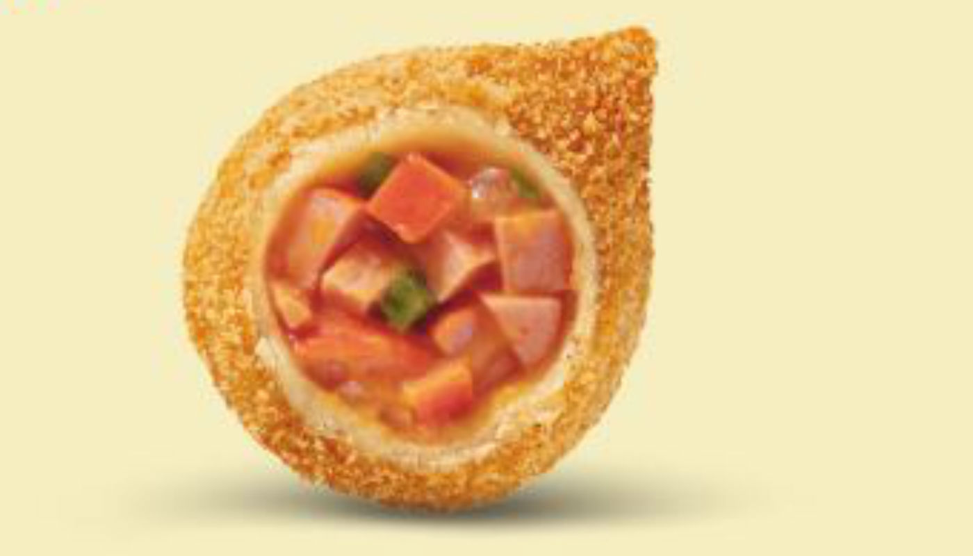 Ragazzo cria coxinha sabor hot dog: salgado é recheado de salsicha com molho