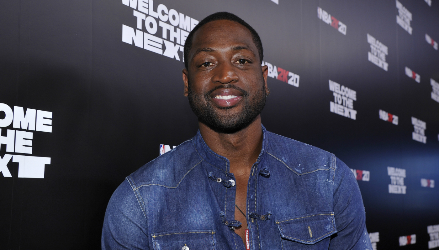 Filho de jogador aparece de unha postiça e top cropped e pai rebate críticas: “Orgulho”