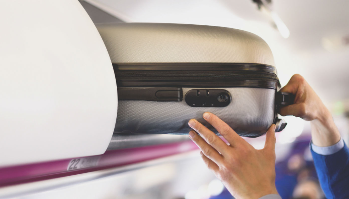 Você terá que pagar para despachar mala de mão em aviões: quanto custa e restrições