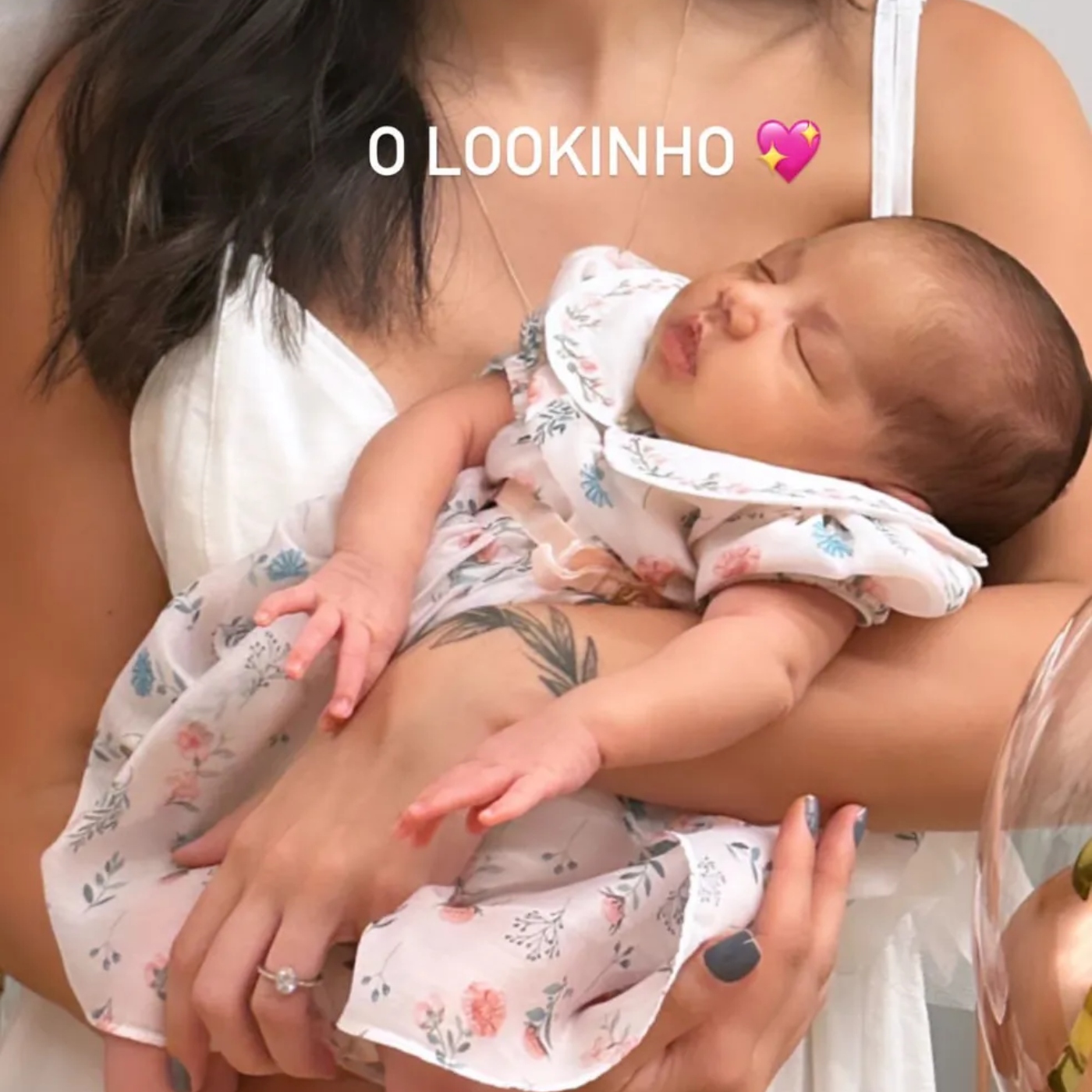 Mavie ganha mesversário de um mês
