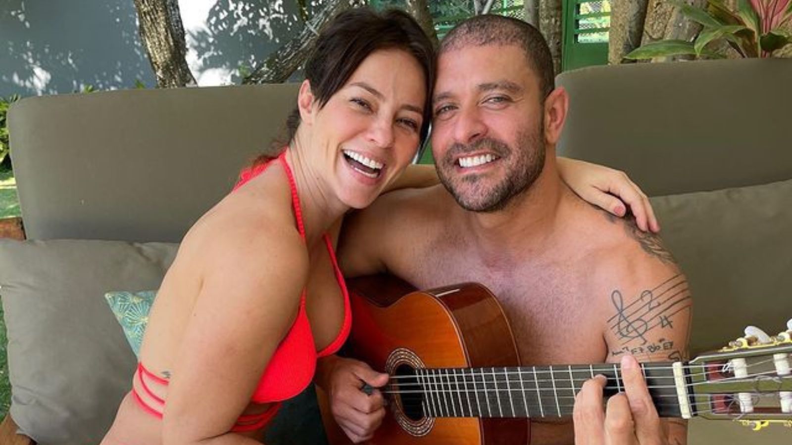 Paolla Oliveira responde a rumores de fim de namoro: “Pra quem precisa de fotos, estão aí”