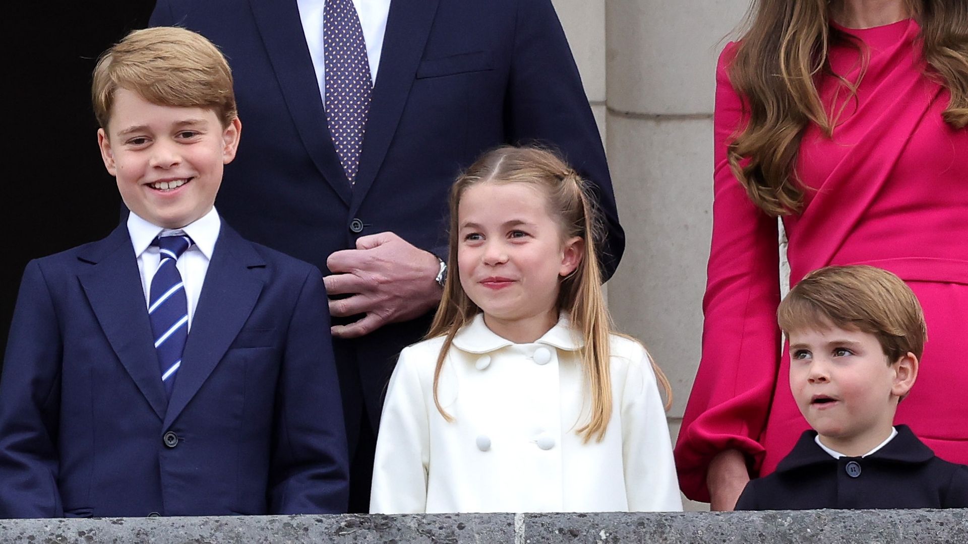 George, Charlotte e Louis terão mudança nos nomes quando príncipe Charles for rei: entenda!