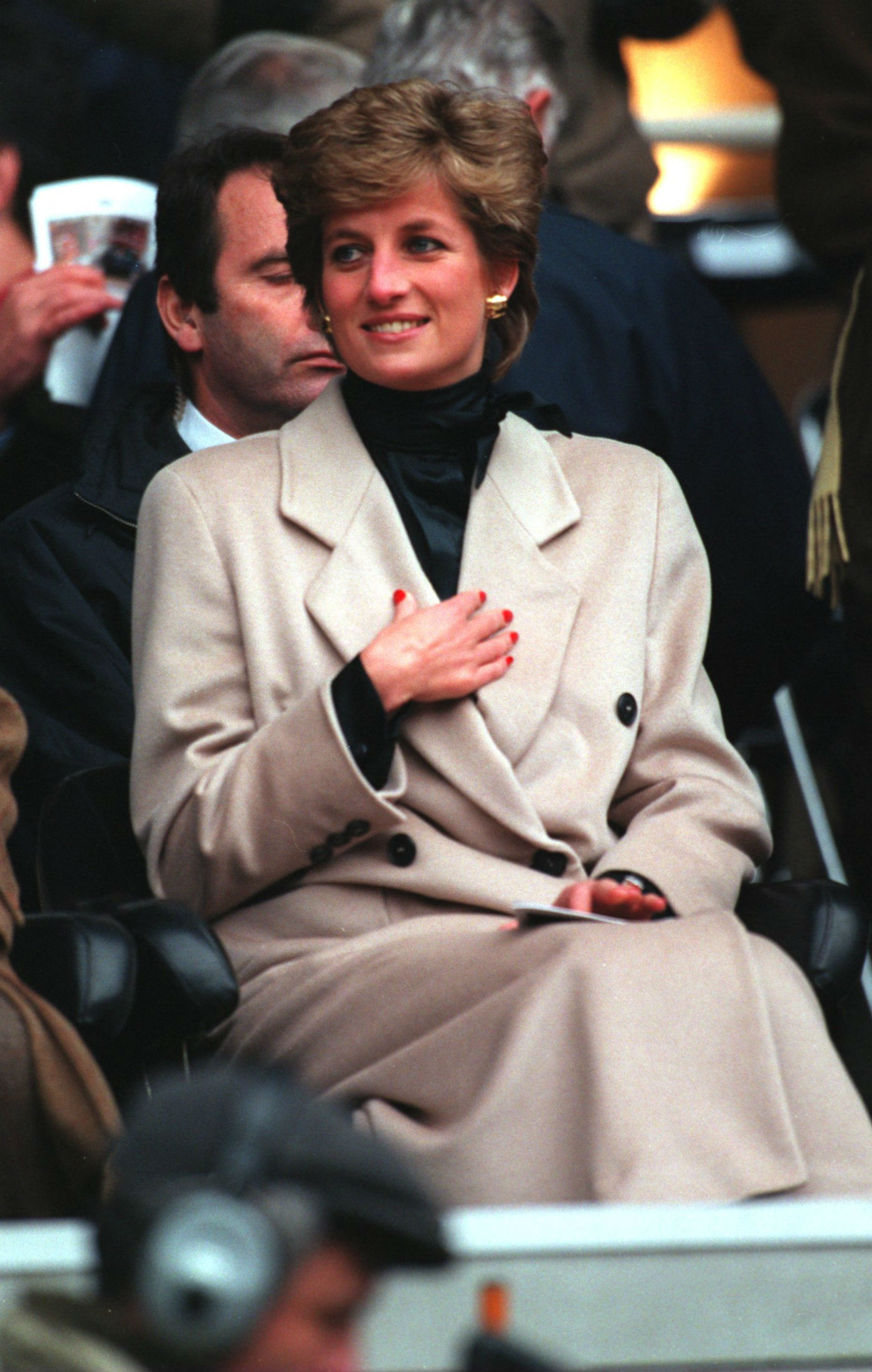 Lady Di e Freddie Mercury chocaram a Inglaterra ao visitar boate gay juntos